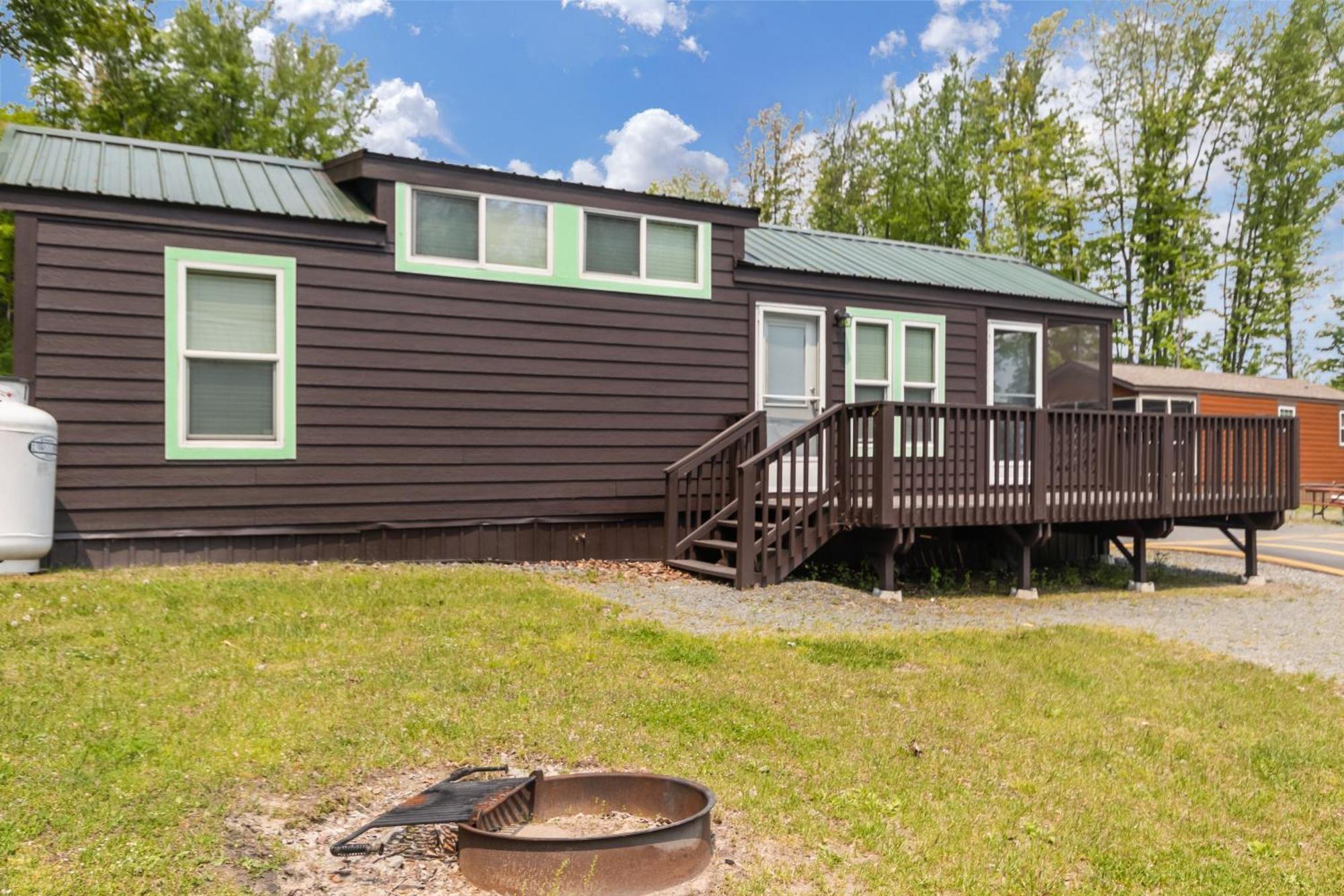 Jellystone Park Birchwood Acres Villa Greenfield Park Eksteriør bilde